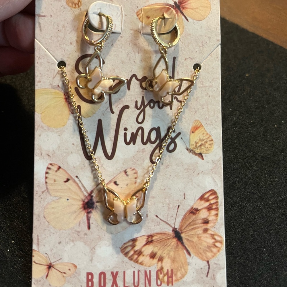 Gold Tone Butterfly Necklace and Earring Set